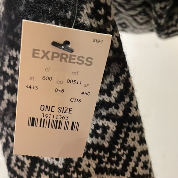 Men’s Express Scarf - Picture 2 of 3